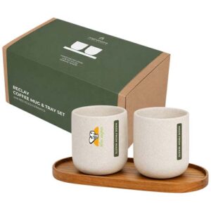 Set bestaande uit een ovaal houten dienblad en een keramische mok van 150 ml van Originalhome